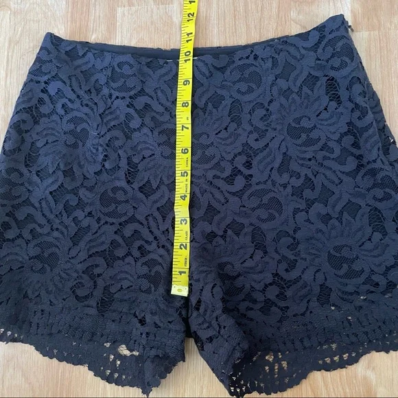 Francesco Scognamiglio Black Scalloped Edge Lace High Rise Shorts Size 40 IT
